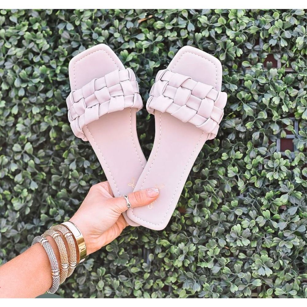 Qupid Warm Gray Braided Leather Strap Flat Slide Sandals Shoes Size 8.5 New